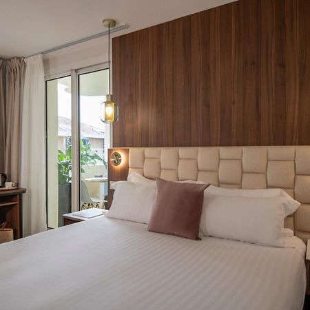 Hotel Amarante Cannes Exterior photo