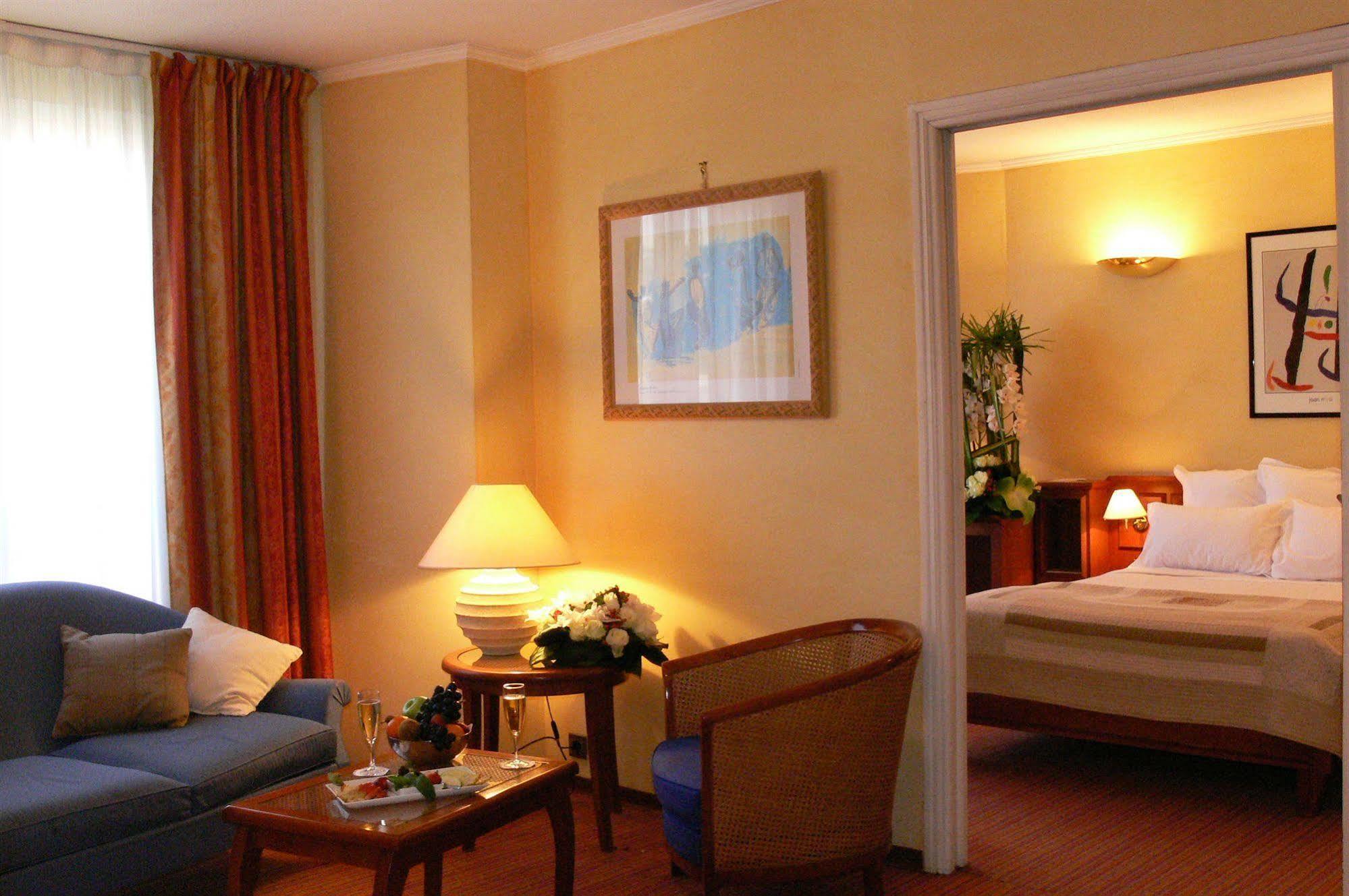 Hotel Amarante Cannes Exterior photo
